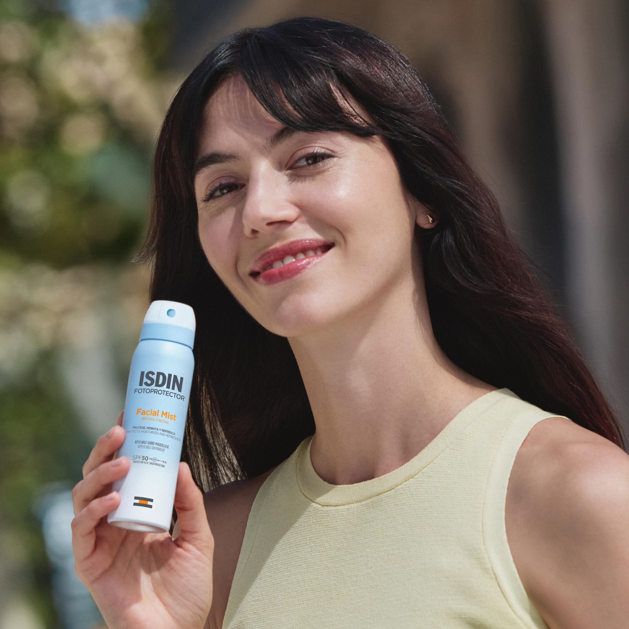 isdin-fotoprotector-facial-mist-spf50-bruma-solar-facial-invisible-y-refrescante image 2