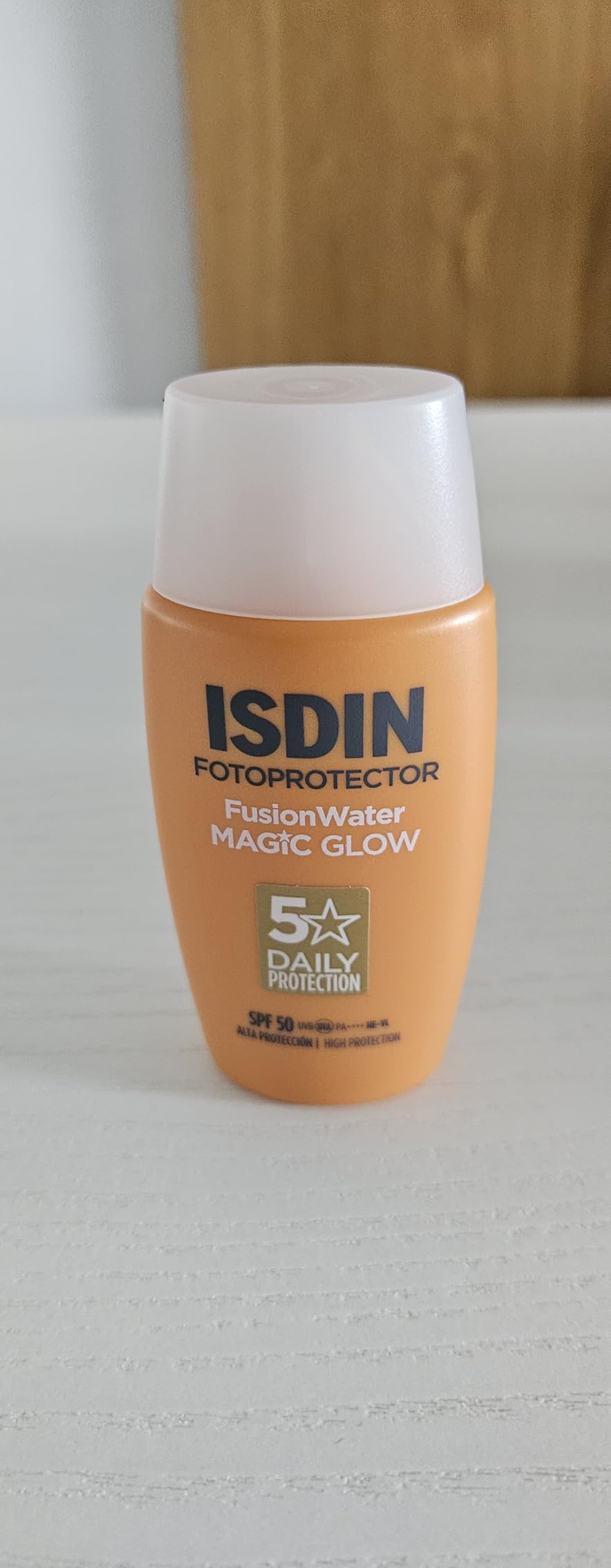 Muy bueno, pero el glow es intenso