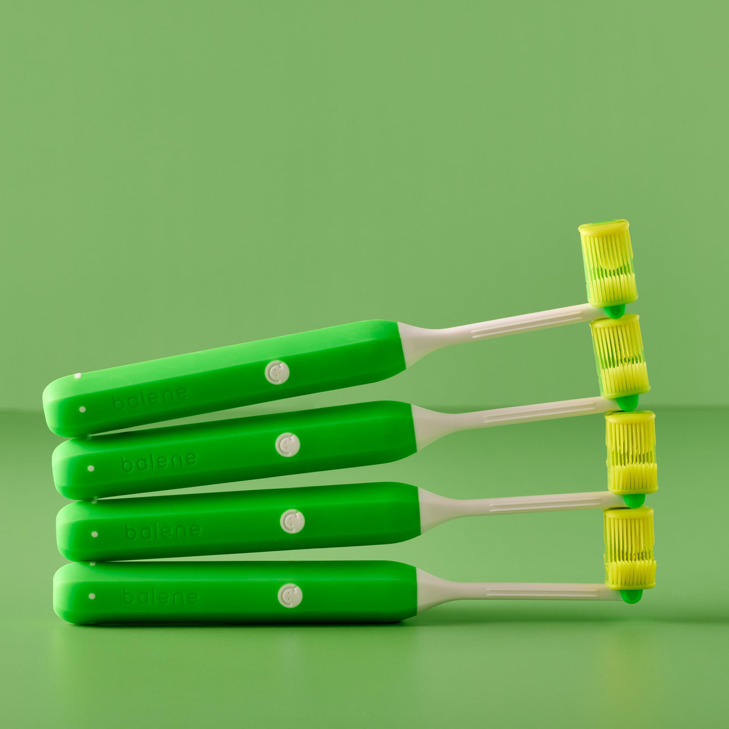 isdin-balene-by-bexident-cepillo-de-dientes-junior-green-soft image 7