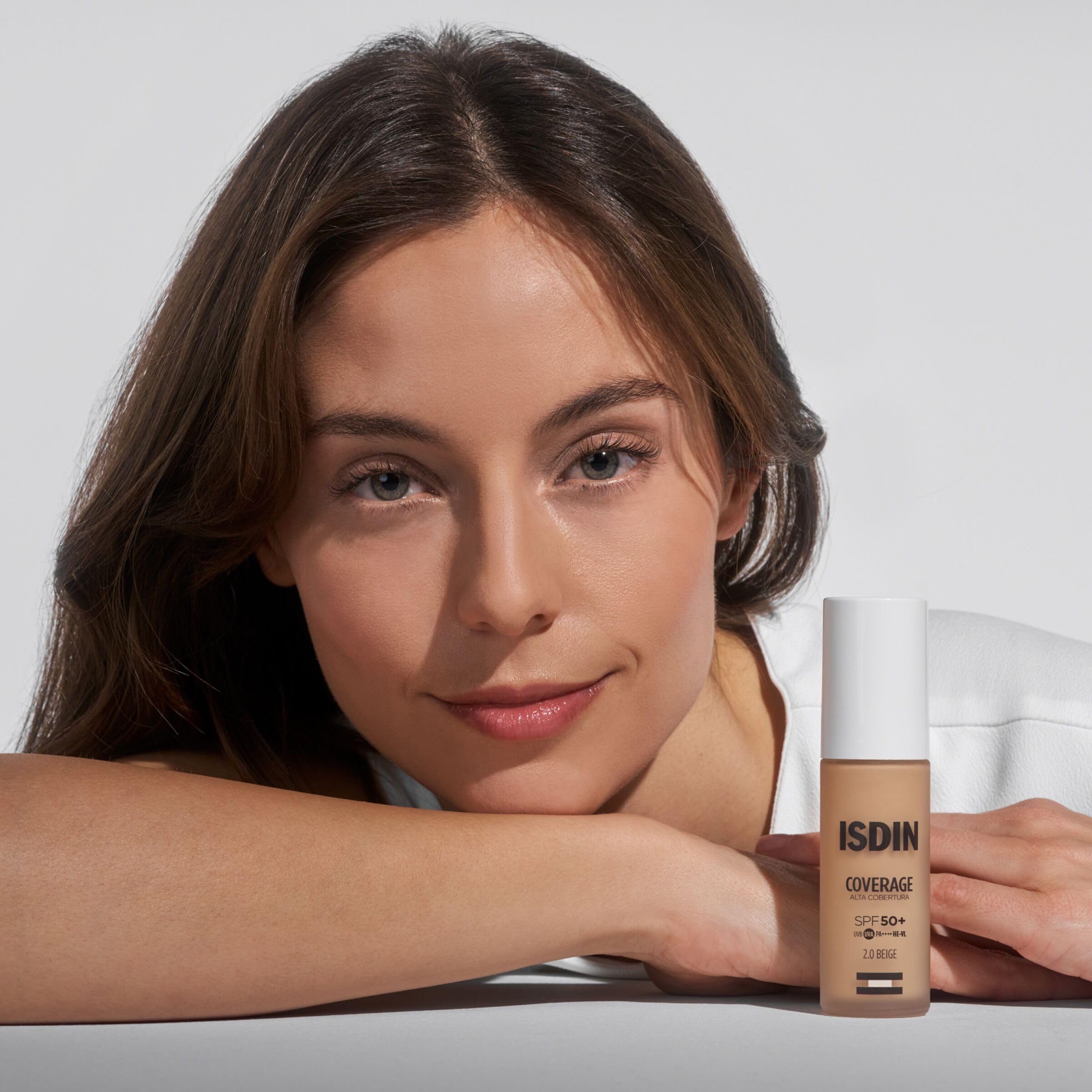 isdin-coverage-spf-50-base-de-maquillaje-30-ml image 2